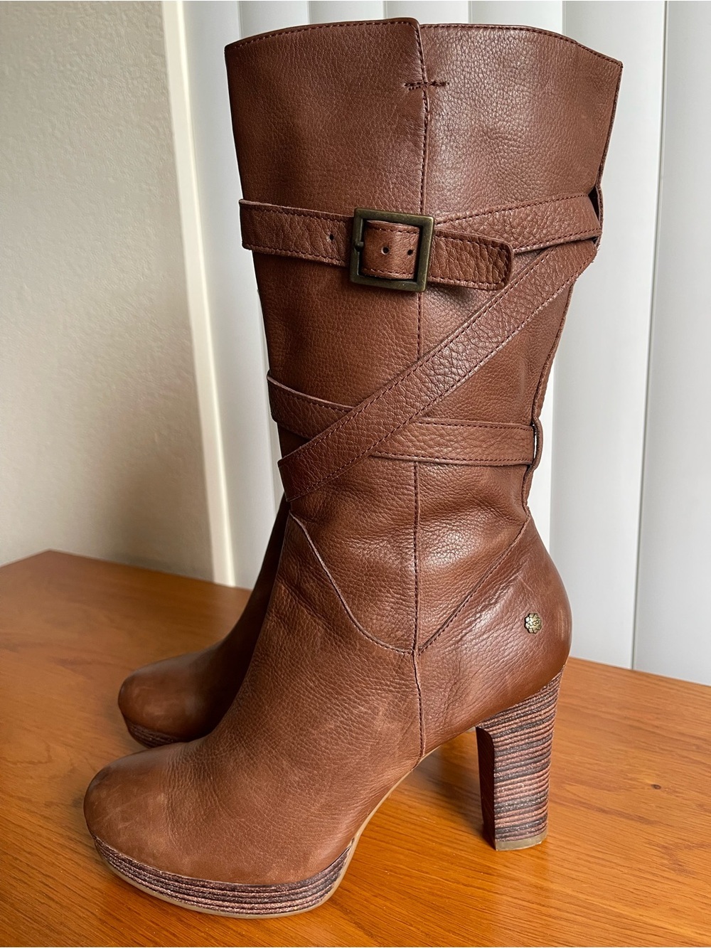 UGG Jardin Heeled Leather Boots Brown Size 10 - Picture 2 of 14